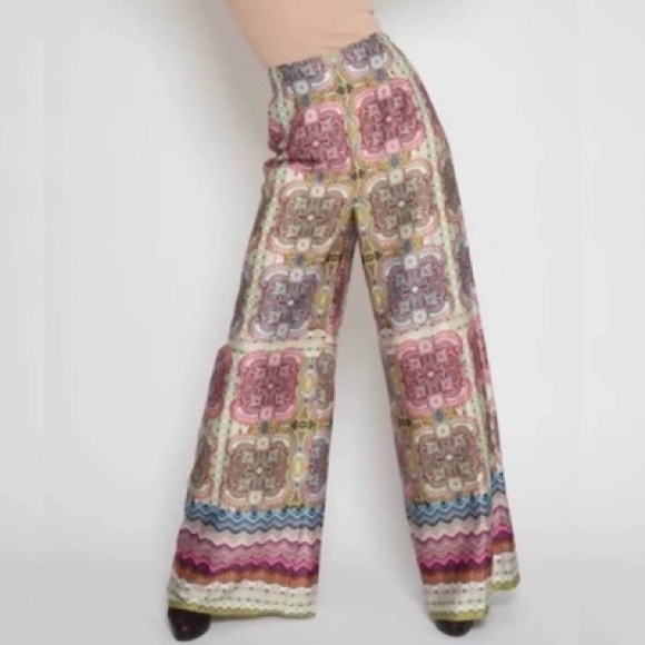 Ciebon Pant Satin wide leg- fully lined fits green red multi high waist NWT - Picture 2 of 16